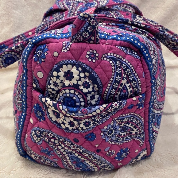Vera Bradley Weekender Duffle Bag Boysenberry Paisleys Quilted Cotton Fabric EUC - Picture 4 of 8